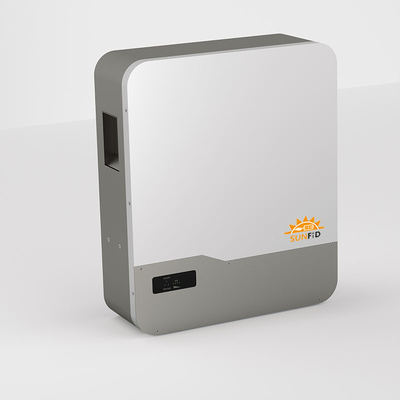 壁に取り付けられたLifepo4 Powerwallのリチウム電池51.2V100Ah 5KWH