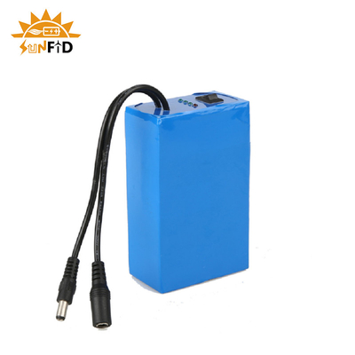 12V 20Ahの再充電可能なリチウム電池は太陽エネルギーシステムLED照明灯のための18650を詰める