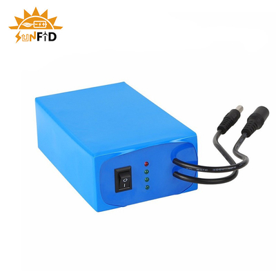 12V 20Ahの再充電可能なリチウム電池は太陽エネルギーシステムLED照明灯のための18650を詰める