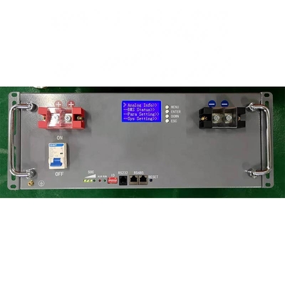 100Ah電気通信のリチウム電池48VはLCDスクリーンが付いているLifepo4電池のパックをリン酸で処理する